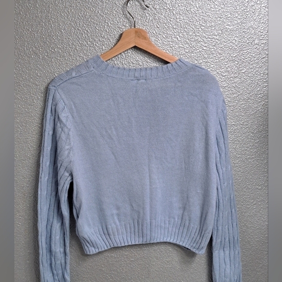 Divided Baby Blue Cropped Sweater Size XL - Picture 6 of 6